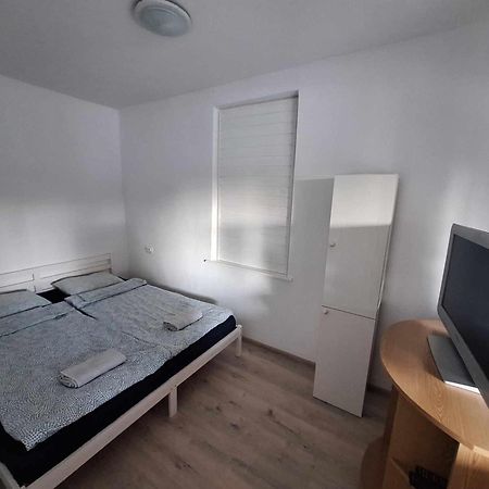 Sarga311 Ueduelohaz Szeged Villa Ngoại thất bức ảnh