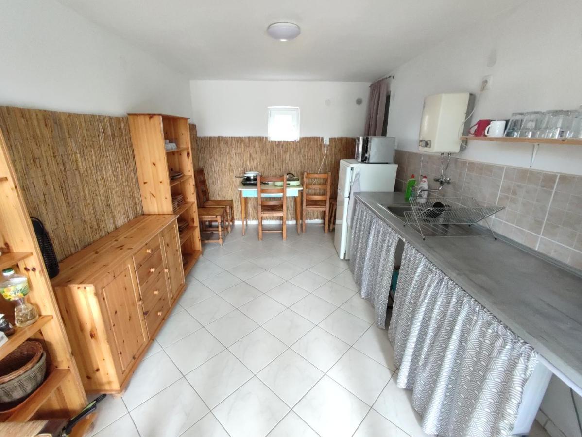 Sarga311 Ueduelohaz Szeged Villa Ngoại thất bức ảnh