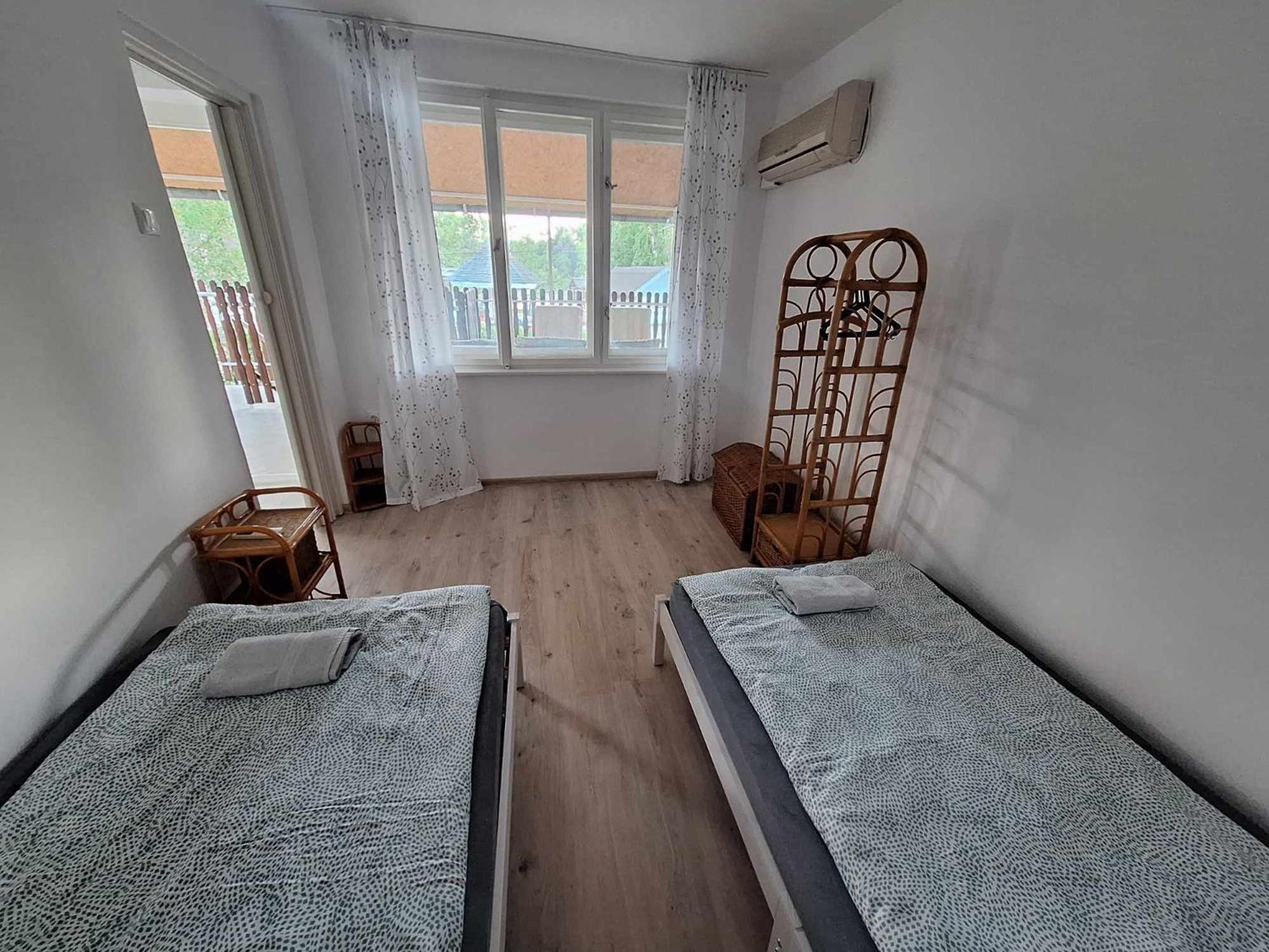 Sarga311 Ueduelohaz Szeged Villa Ngoại thất bức ảnh